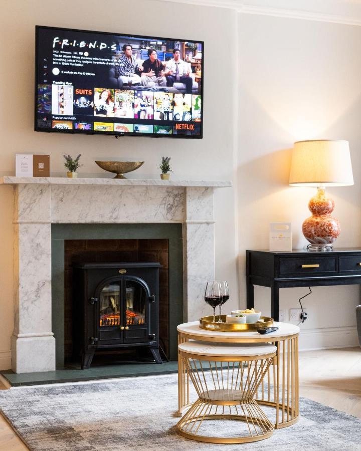 Righ - Luxurious Centre Three Bedroom Appartement *