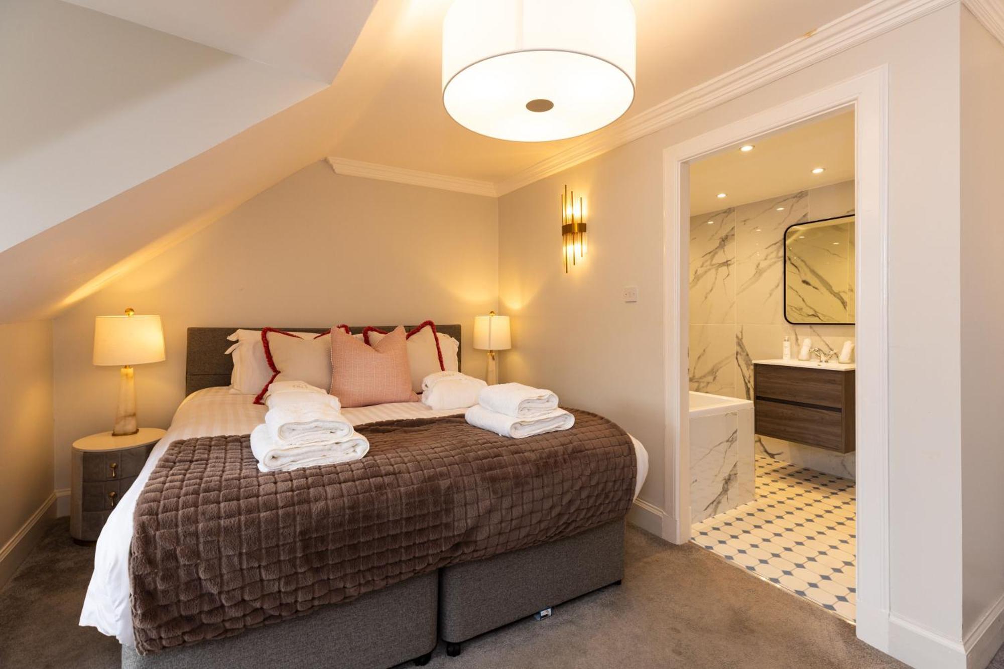 Appartement Righ - Luxurious Centre Three Bedroom EDI